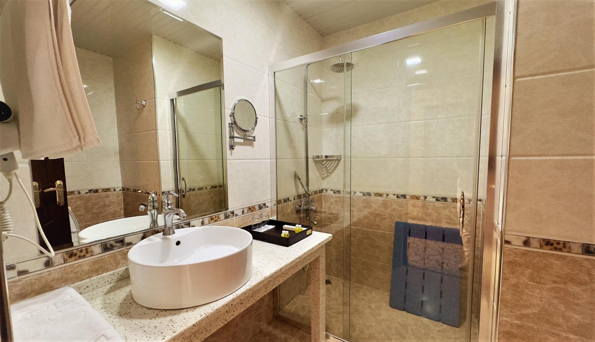 Hotel Sultan Qarshi Ngoại thất bức ảnh